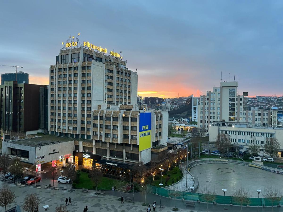 Super Central & Panoramic Nick'S Apartment Prishtinë Ngoại thất bức ảnh